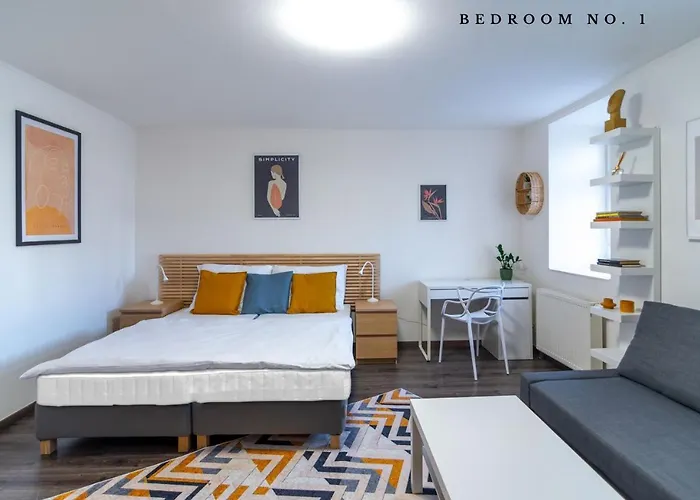 The Bookhouse, 5-Bedroom Residence By Prague Castle